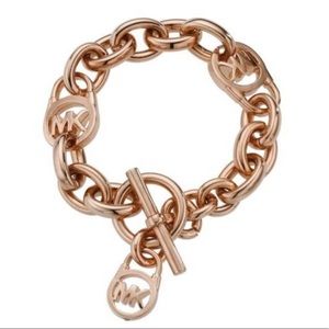 Michael Kors Heritage Link Toggle Bracelet